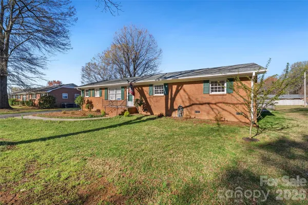 $384,900 | 16409 Thompson Road, Mint Hill, NC 28227