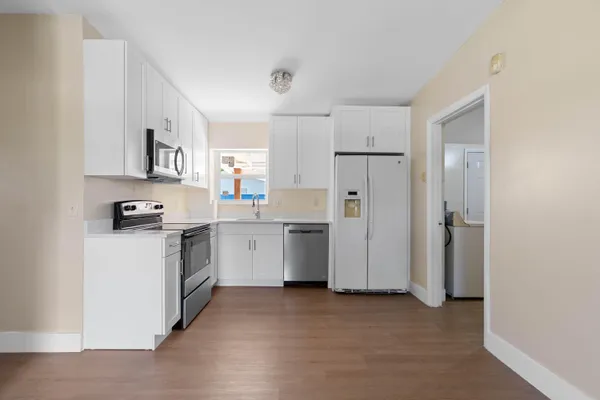 $400,000 | 200 Plum Tree Drive, Lake Worth, FL 33462