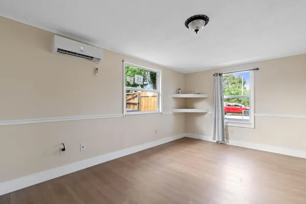 $400,000 | 200 Plum Tree Drive, Lake Worth, FL 33462