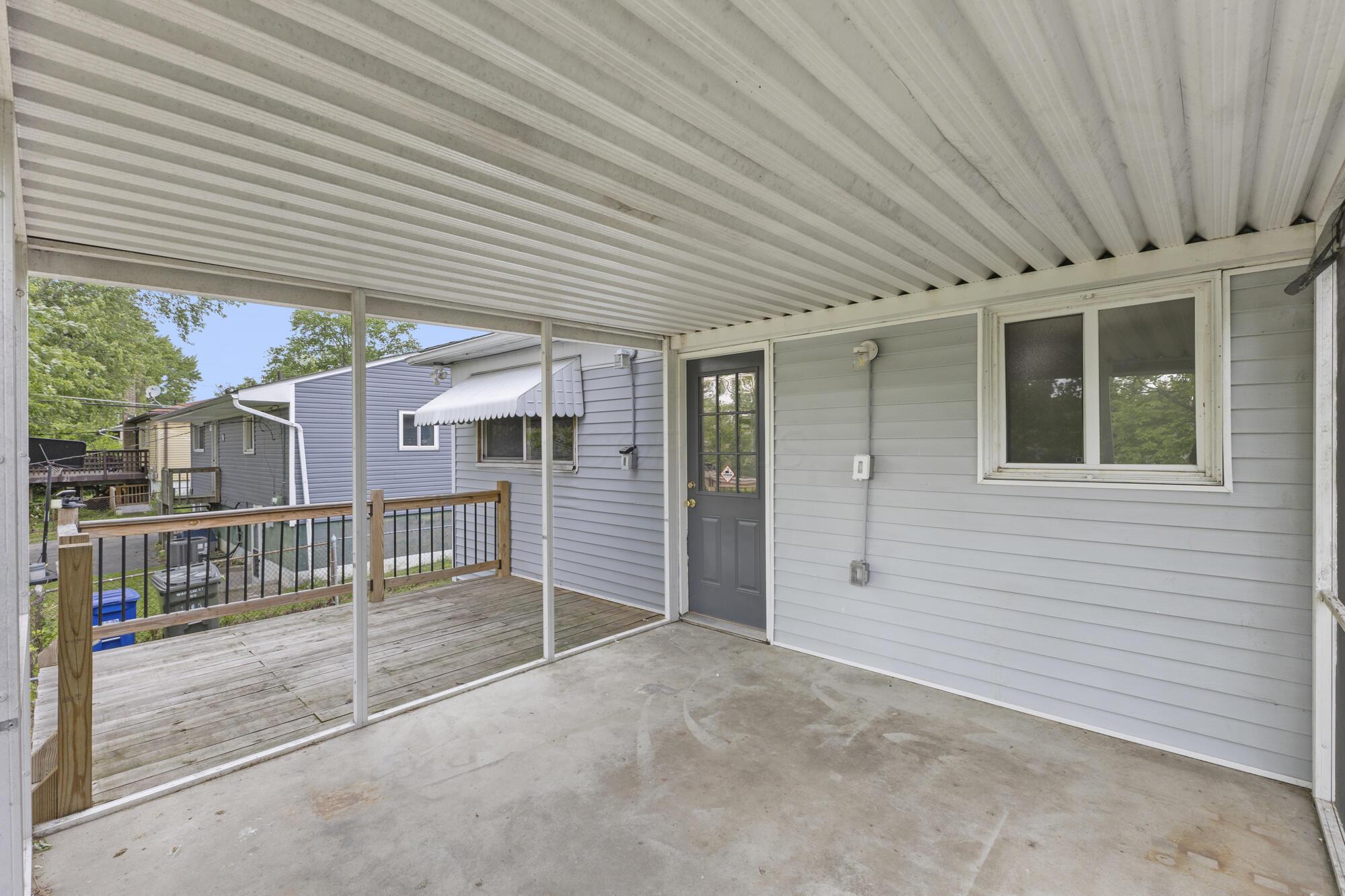 1905 Woodcrest Road Columbus, OH 43232 - Photo 37 of 47 Gallery Image 37