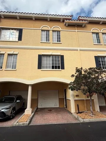 $2,800 | 5220 West Kennedy Boulevard, Tampa, FL 33609