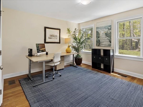 58 Burr Road Hingham, MA 02043 - Photo 17 of 38 Gallery Image 17