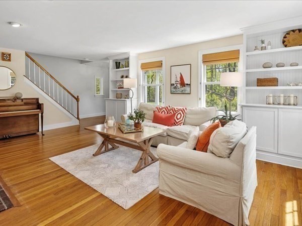 58 Burr Road Hingham, MA 02043 - Photo 8 of 38 Gallery Image 8