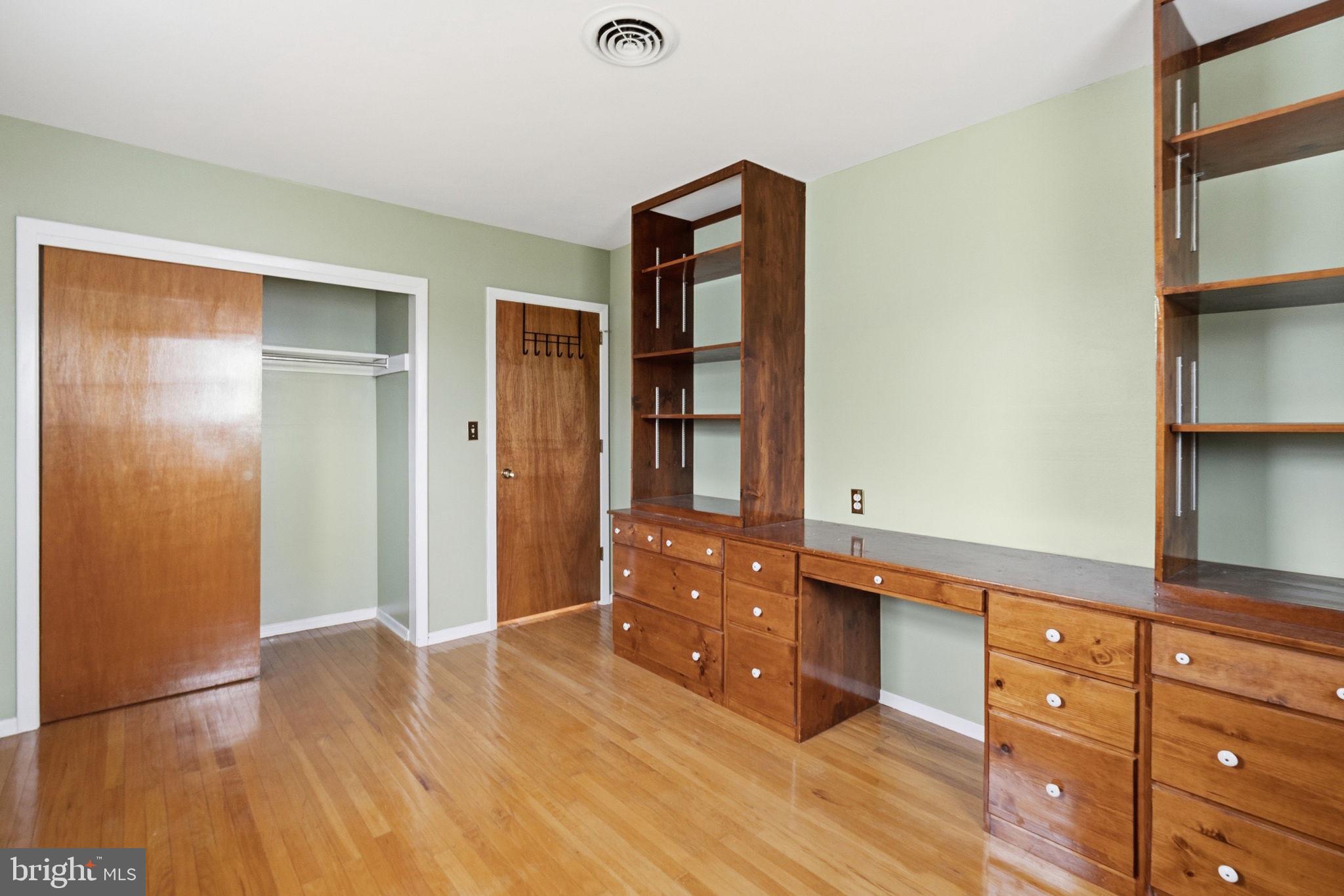 416 Oak Park Road Hatfield, PA 19440 - Photo 33 of 39 wooden floor and cabinet in a room