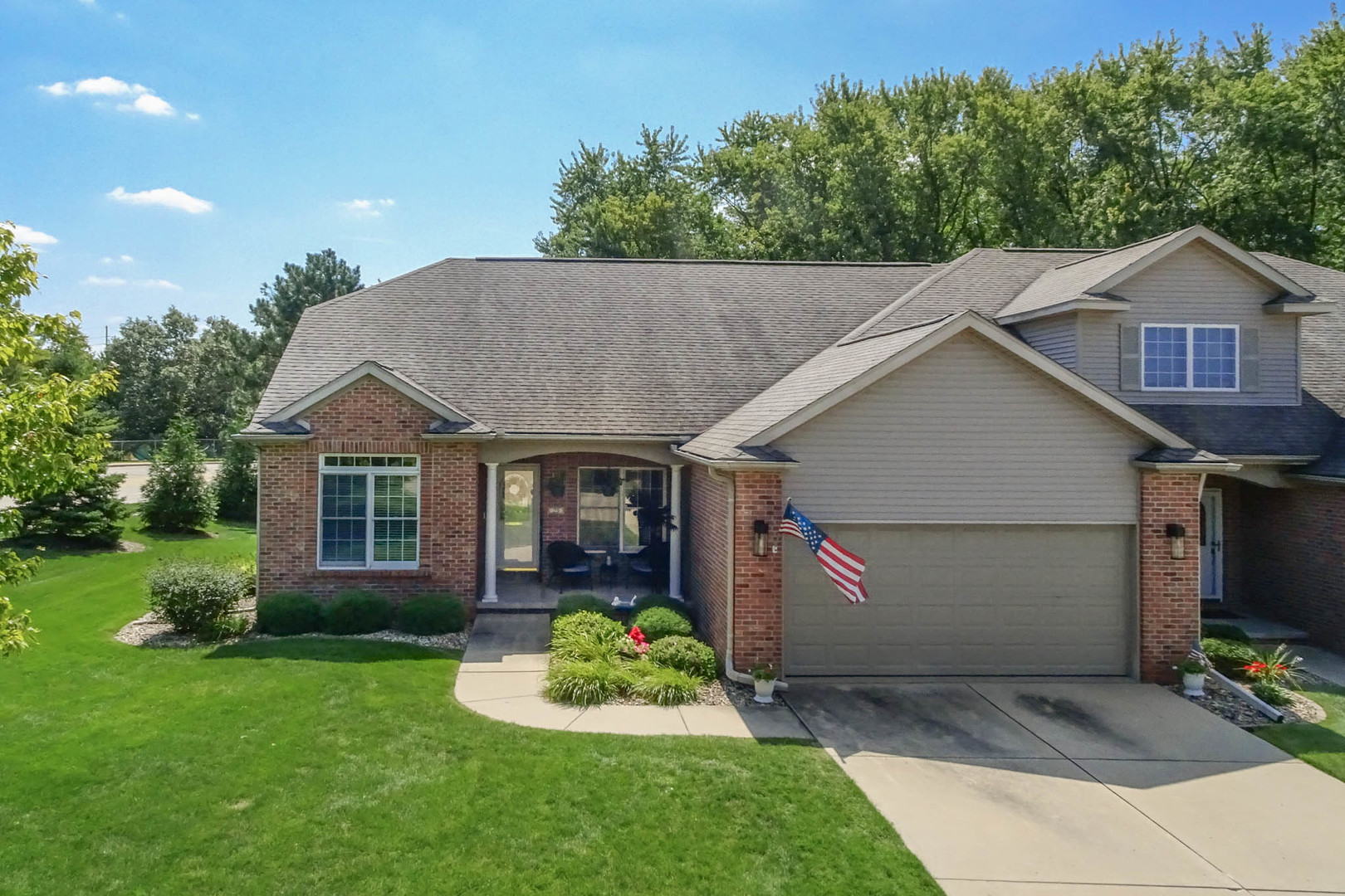 25 Spring Ridge Circle Bloomington, IL 61704 - Photo 1 of 46 Gallery Image 1