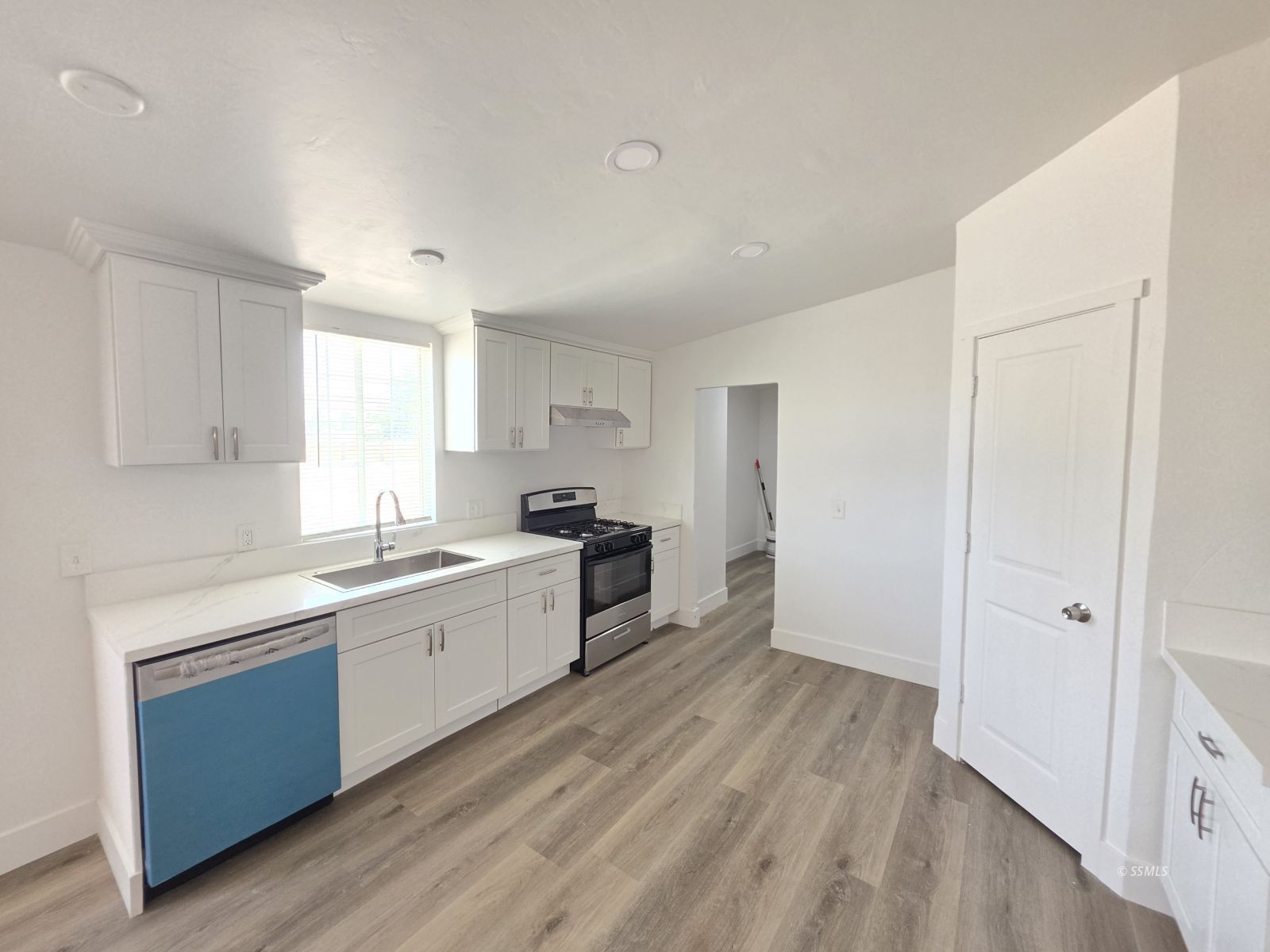 3761 Swallow Avenue Ridgecrest, CA 93555 - Photo 6 of 18