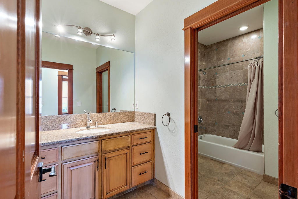 507 Hummingbird Lane Talent, OR 97540 - Photo 31 of 46 HL(70)