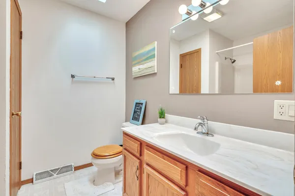 $549,000 | 70455 476th Avenue, Jackson, MN 56143