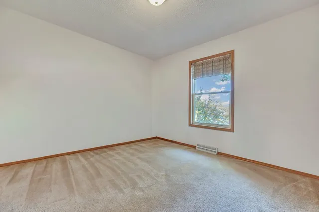 $549,000 | 70455 476th Avenue, Jackson, MN 56143