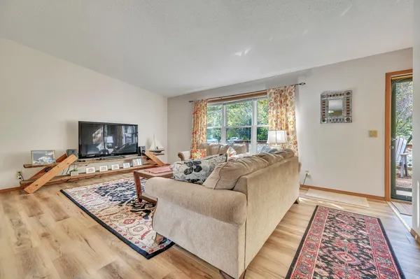 $549,000 | 70455 476th Avenue, Jackson, MN 56143