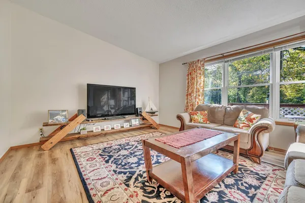 $549,000 | 70455 476th Avenue, Jackson, MN 56143