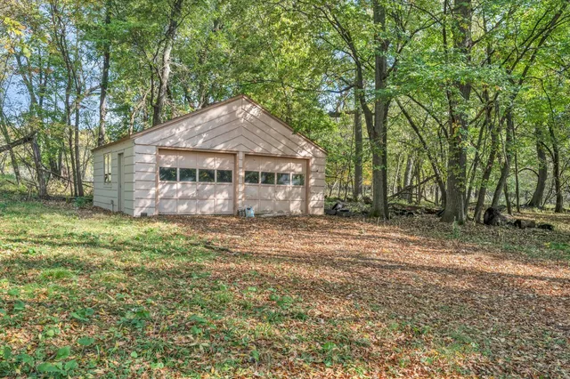 $549,000 | 70455 476th Avenue, Jackson, MN 56143