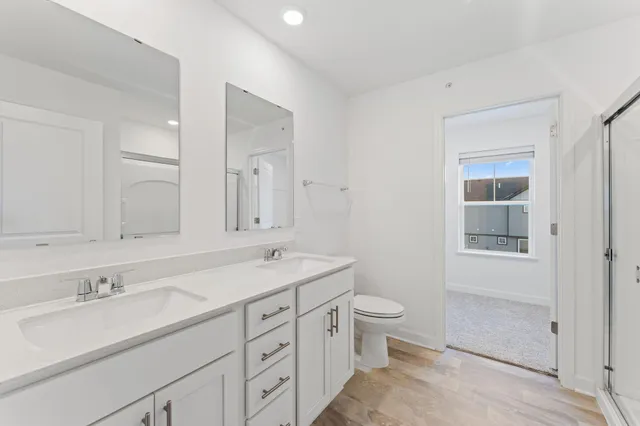 $354,960 | 5233 Long Pointe Pass, Woodbury, MN 55129