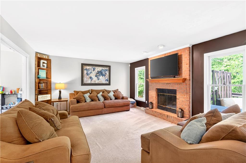 7020 Franklin Road Seven Fields, PA 16046 - Photo 8 of 36