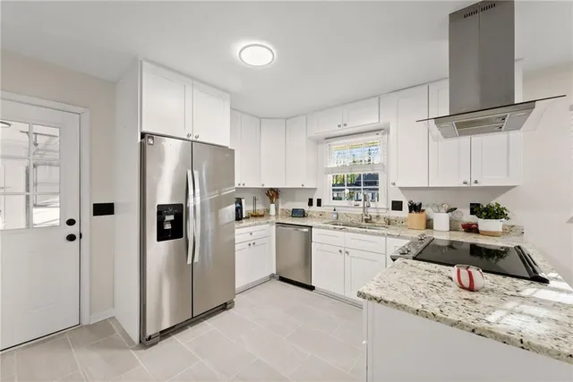 $700,000 | 1150 Orchard Way, Roswell, GA 30075