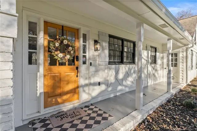 $700,000 | 1150 Orchard Way, Roswell, GA 30075