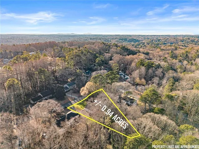 $700,000 | 1150 Orchard Way, Roswell, GA 30075