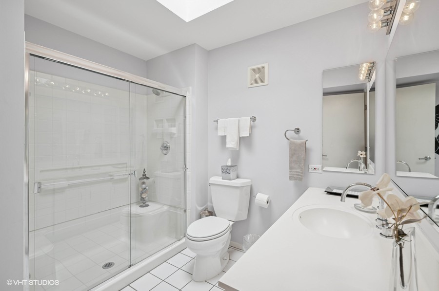 361 Kelburn Road, Unit 316 Deerfield, IL 60015 - Photo 9 of 10 Gallery Image 9