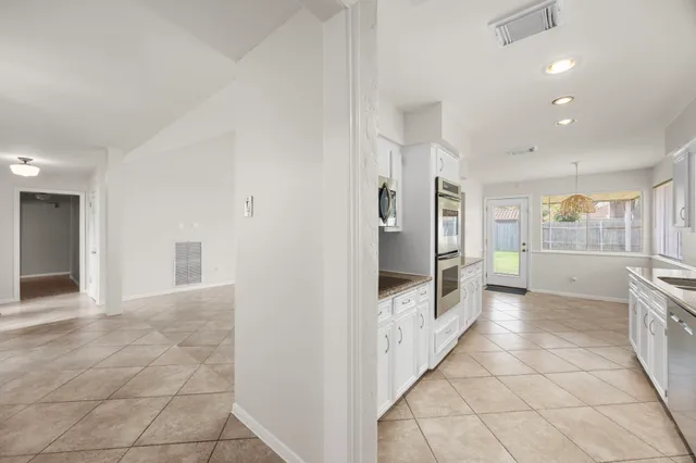 $239,000 | 6114 Elkwood Forest Drive, Houston, TX 77088