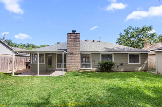 $239,000 | 6114 Elkwood Forest Drive, Houston, TX 77088