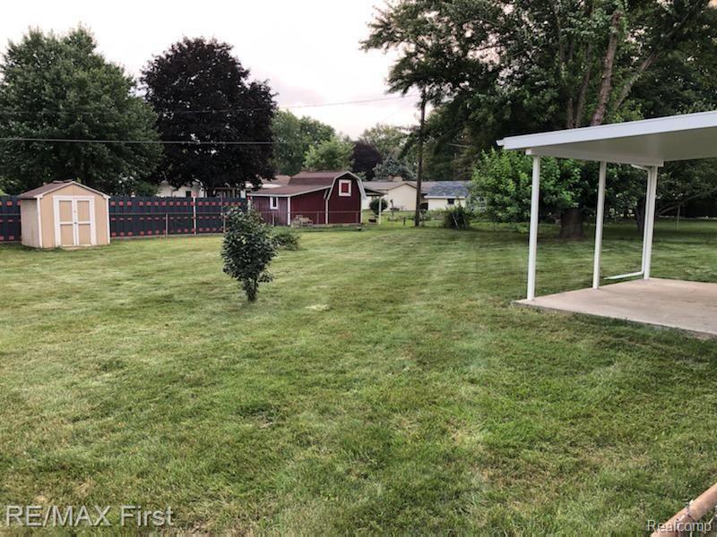 5290 East Carpenter Road Flint, MI 48506 - Photo 28 of 30