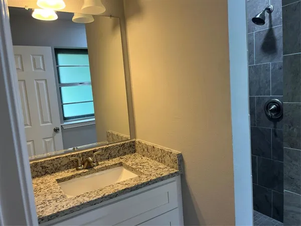 $2,150 | 2501 Bent Tree Lane, Arlington, TX 76016