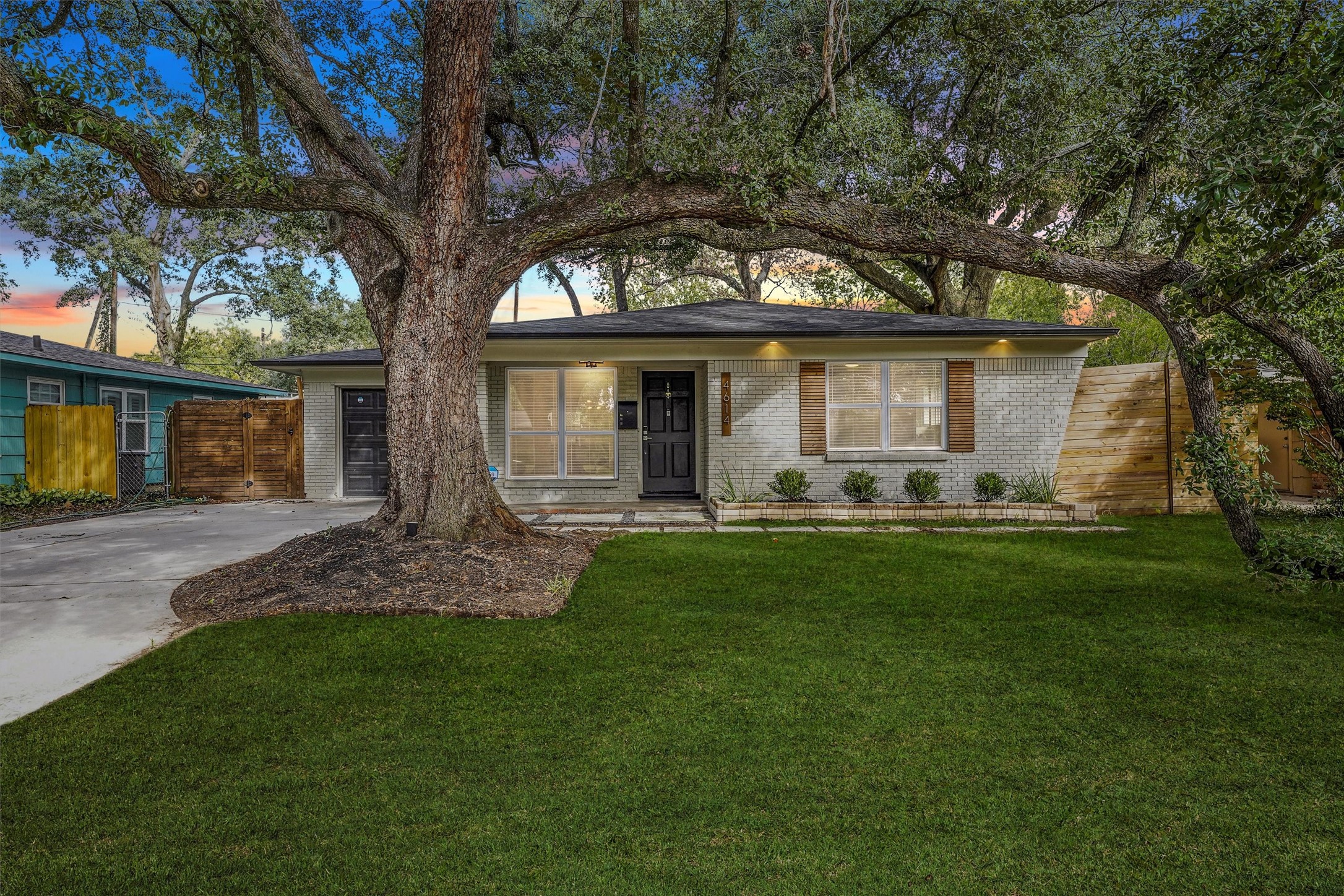 4614 Carleen Road Houston, TX 77092 - Photo 1 of 30 Gallery Image 1