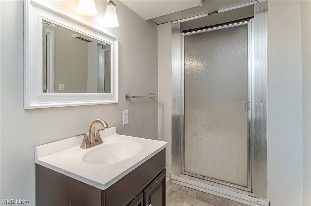 1054 South Green Road Cleveland, OH 44121 - Photo 22 of 22 Gallery Image 22