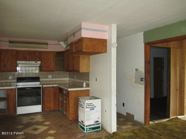 3637 Ridge Road Thompson, PA 18465 - Photo 3 of 22 IMG_3307