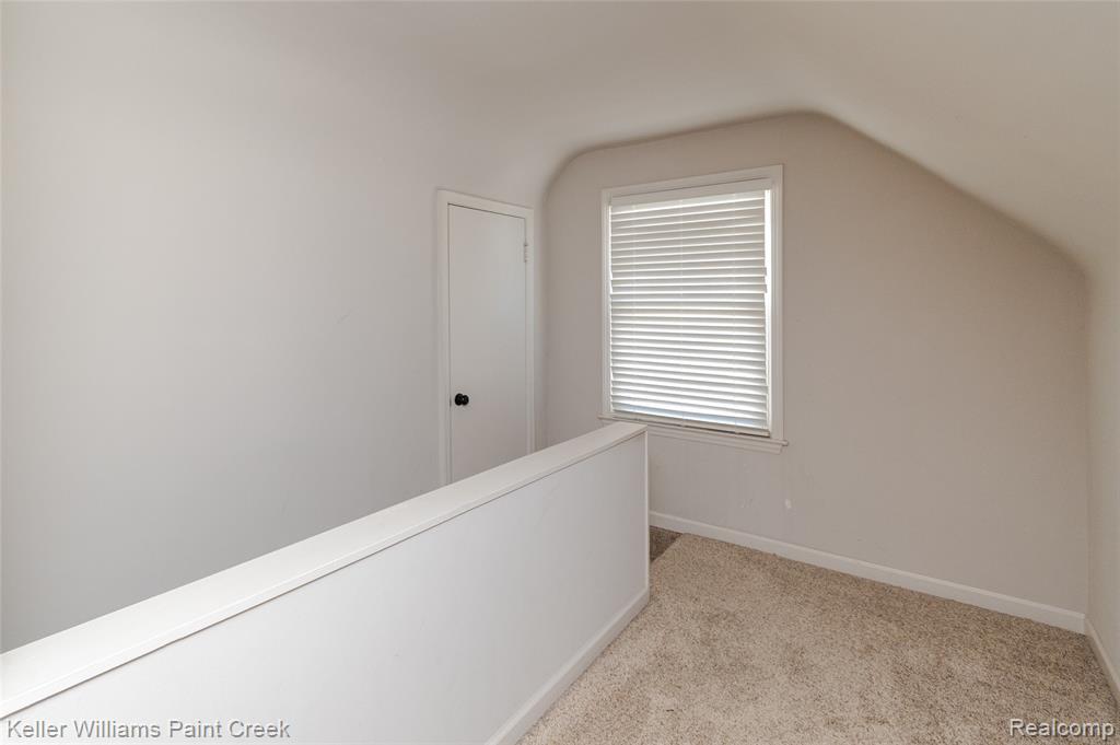 3515 Durham Road Royal Oak, MI 48073 - Photo 24 of 46