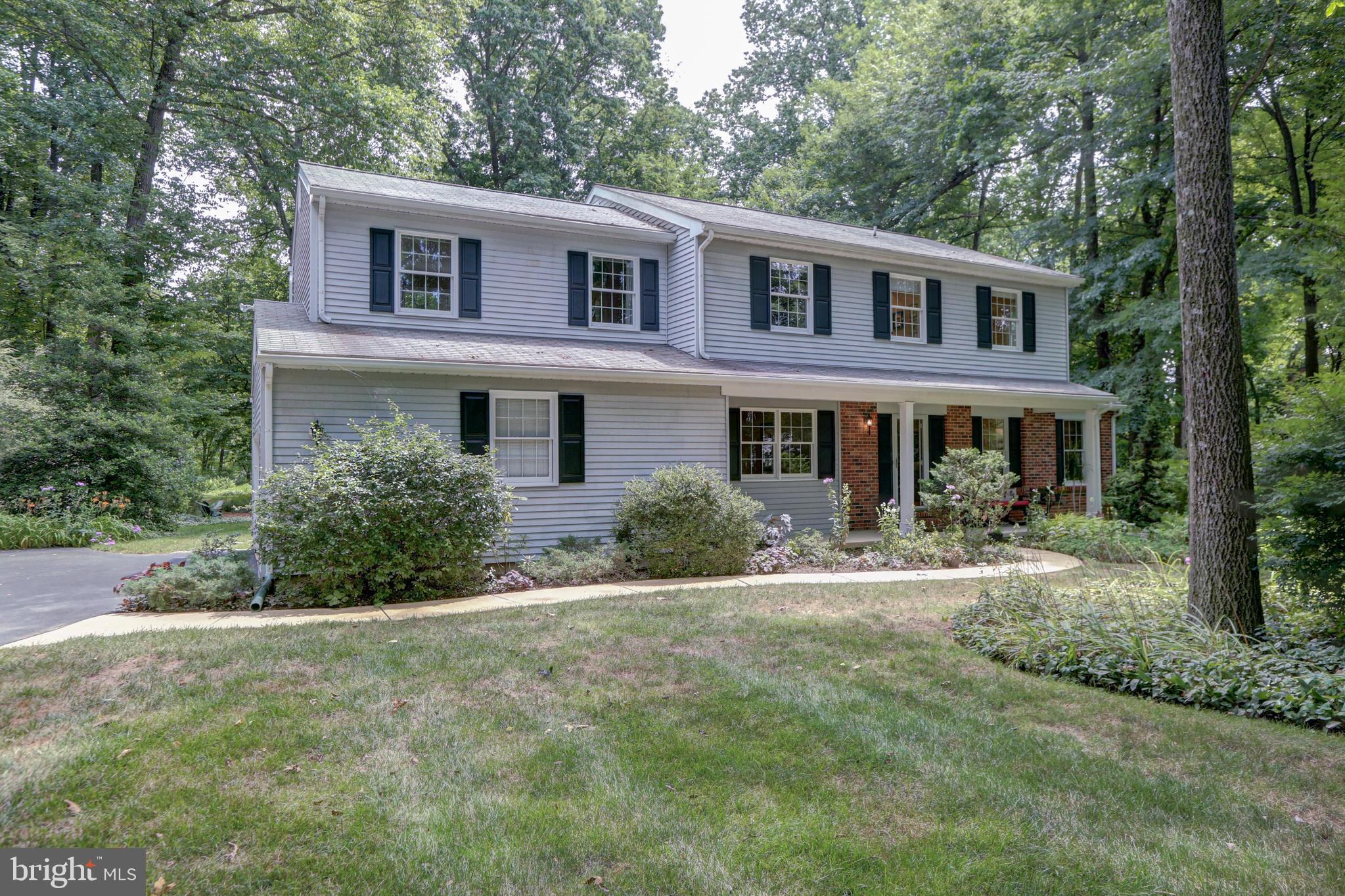 826 Meadowview Road Kennett Square, PA 19348 - Photo 2 of 51 Gallery Image 2