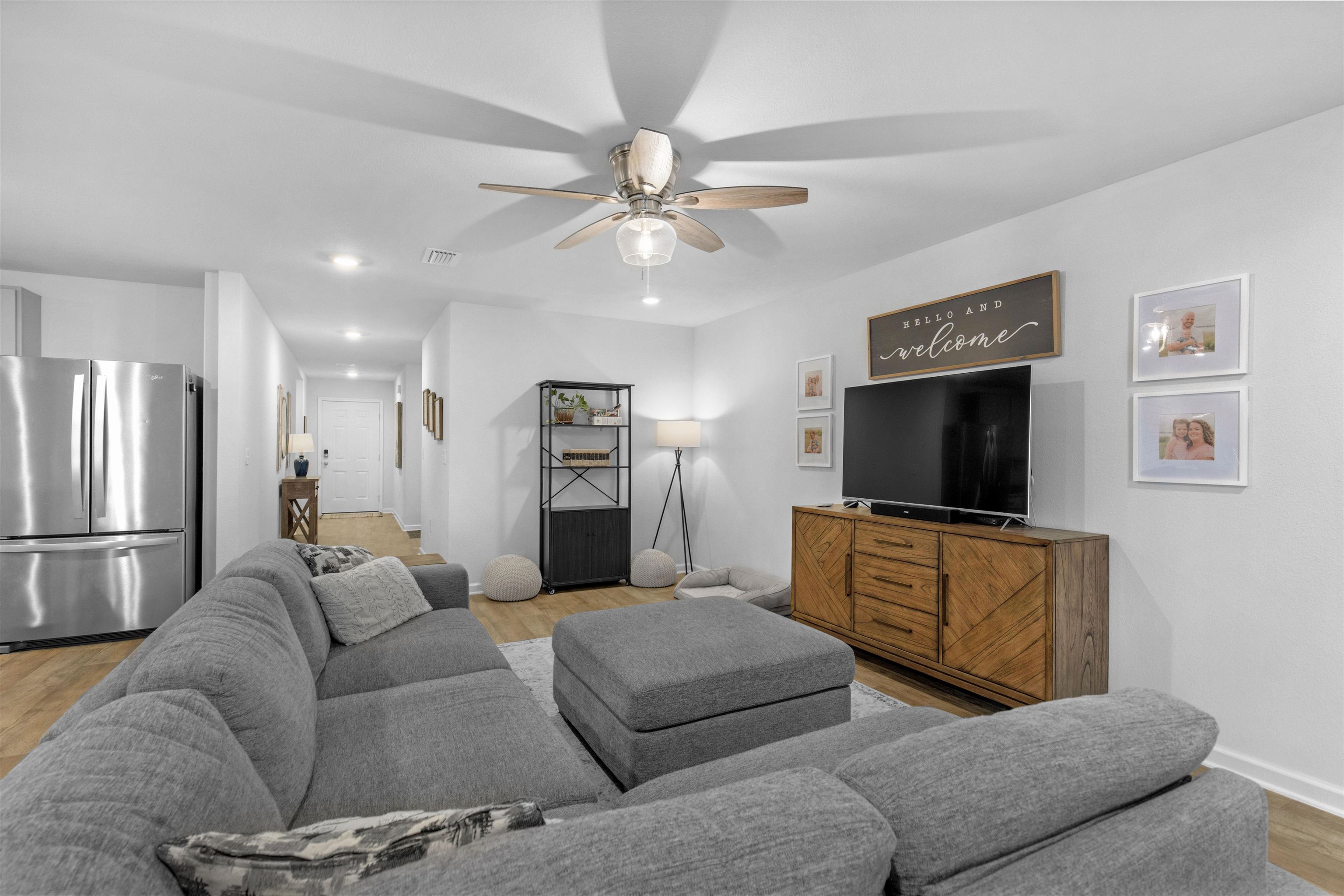 10313 Ruffian Route Daphne, AL 36526 - Photo 17 of 46 Living Room