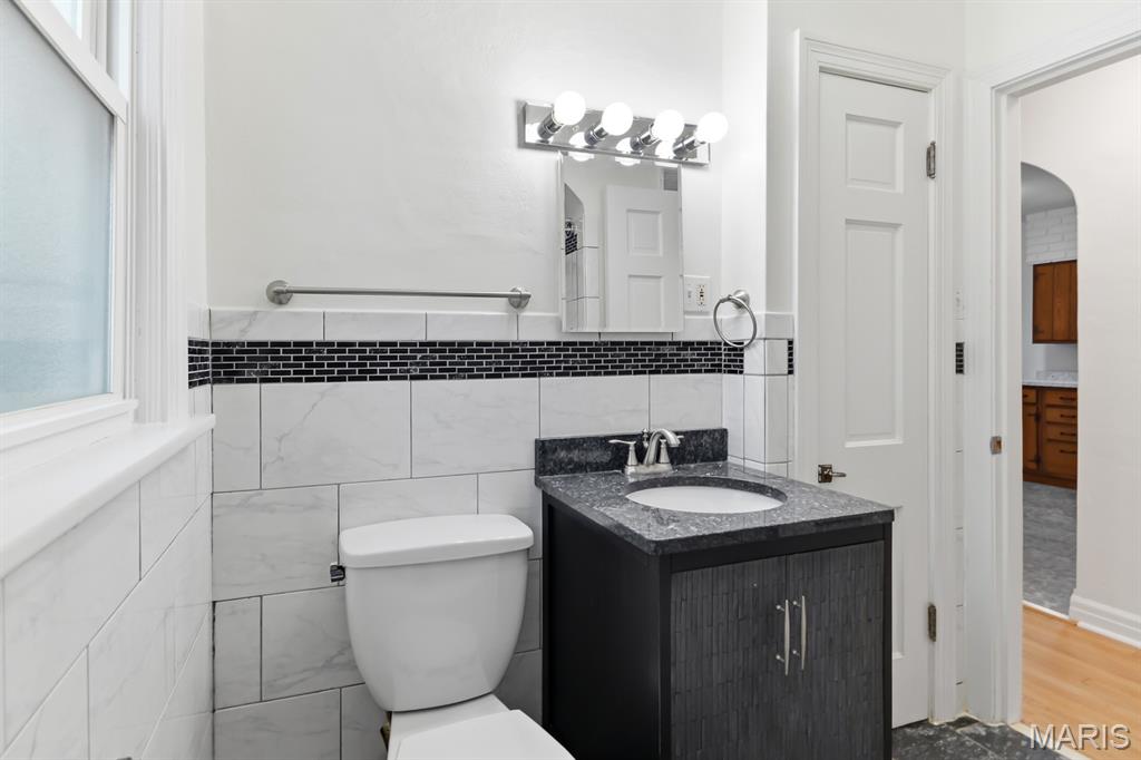 5826 Telegraph Road St. Louis, MO 63129 - Photo 10 of 18