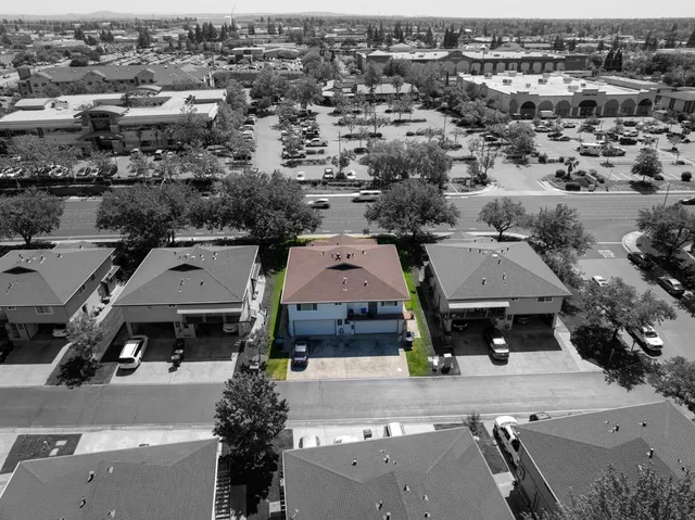 $269,000 | 303 Harding Boulevard, Unit 2, Roseville, CA 95678