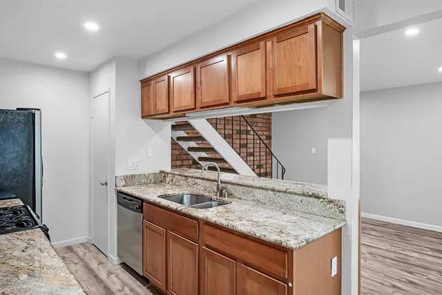 $269,000 | 303 Harding Boulevard, Unit 2, Roseville, CA 95678