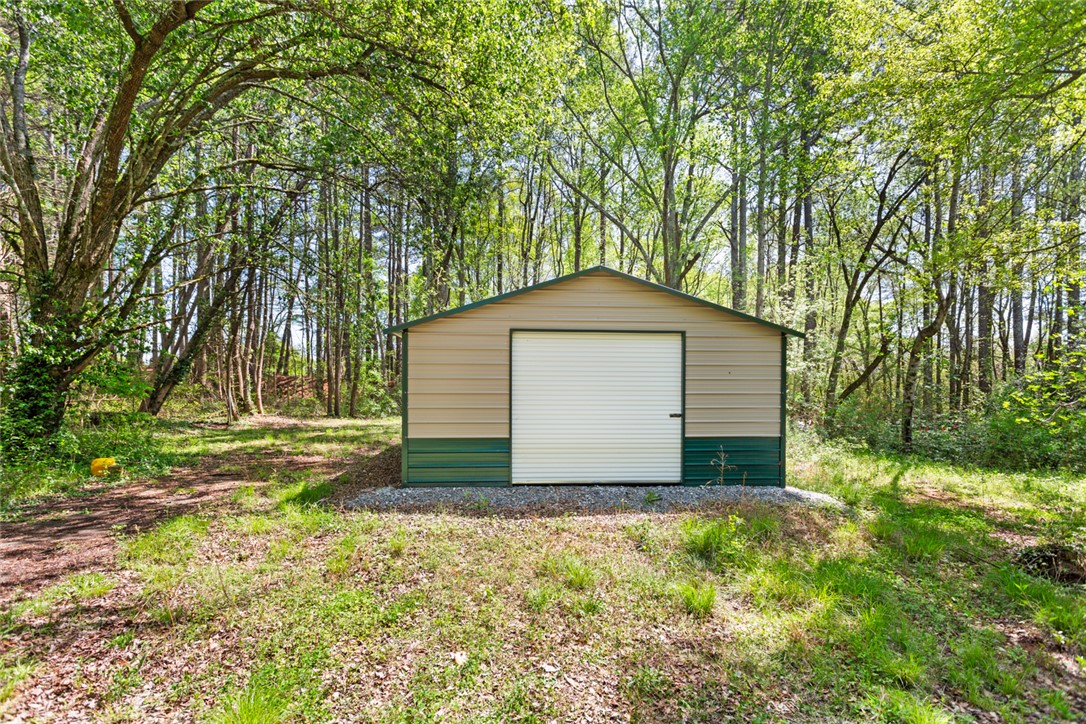 3885 Old Portman Road Anderson, SC 29626 - Photo 3 of 47
