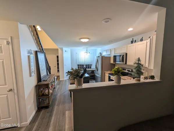 $459,900 | 36 Chip Shot Way, Mechanicville, NY 12118