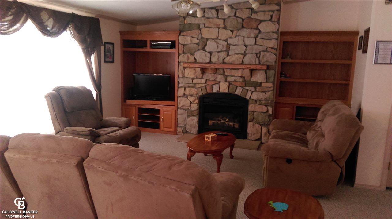 11147 Gilbert Road Memphis, MI 48041 - Photo 7 of 29 Gallery Image 7