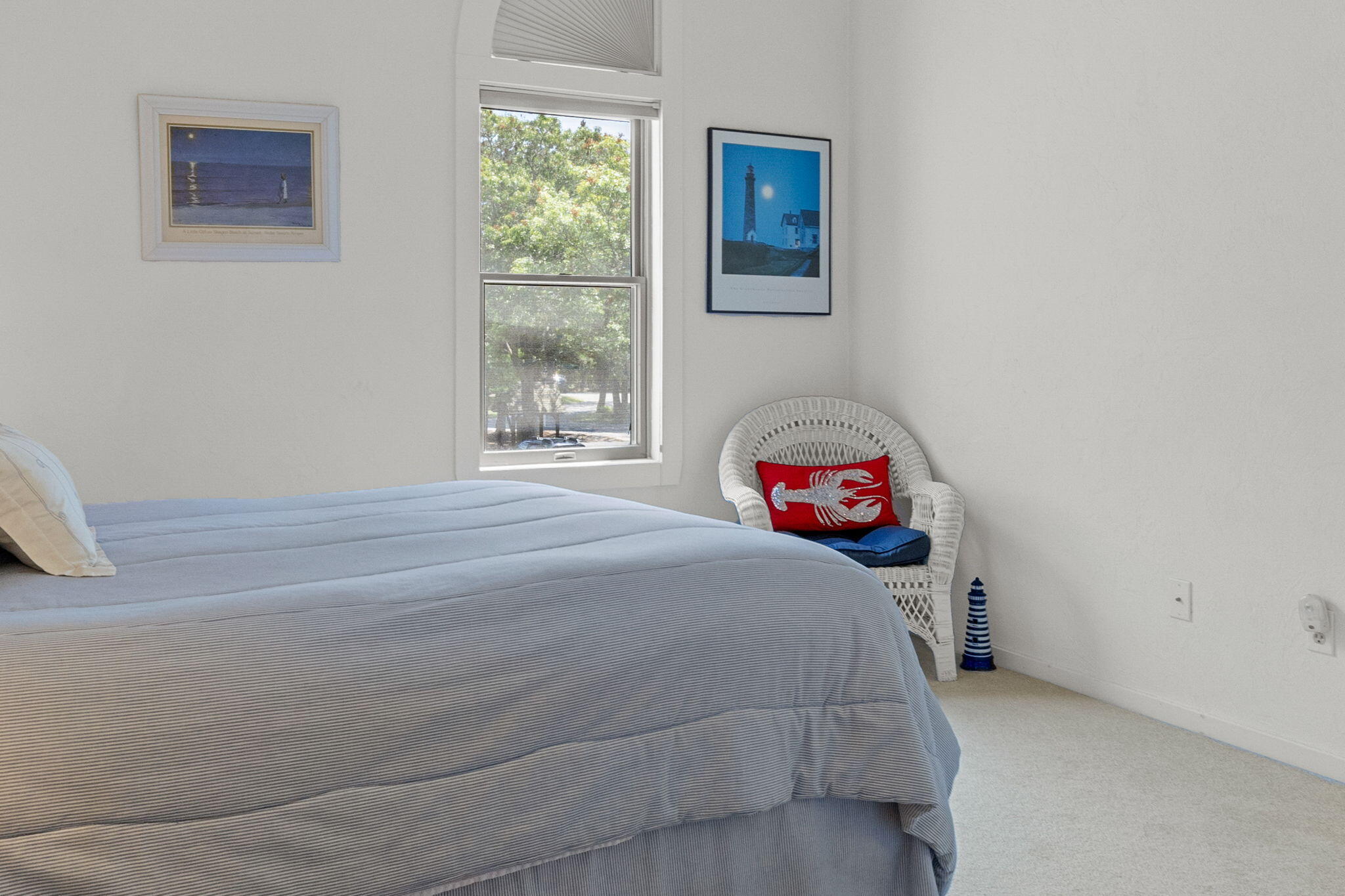 49 Shellback Way, Unit G Mashpee, MA 02649 - Photo 29 of 48 a bedroom with a bed and a window