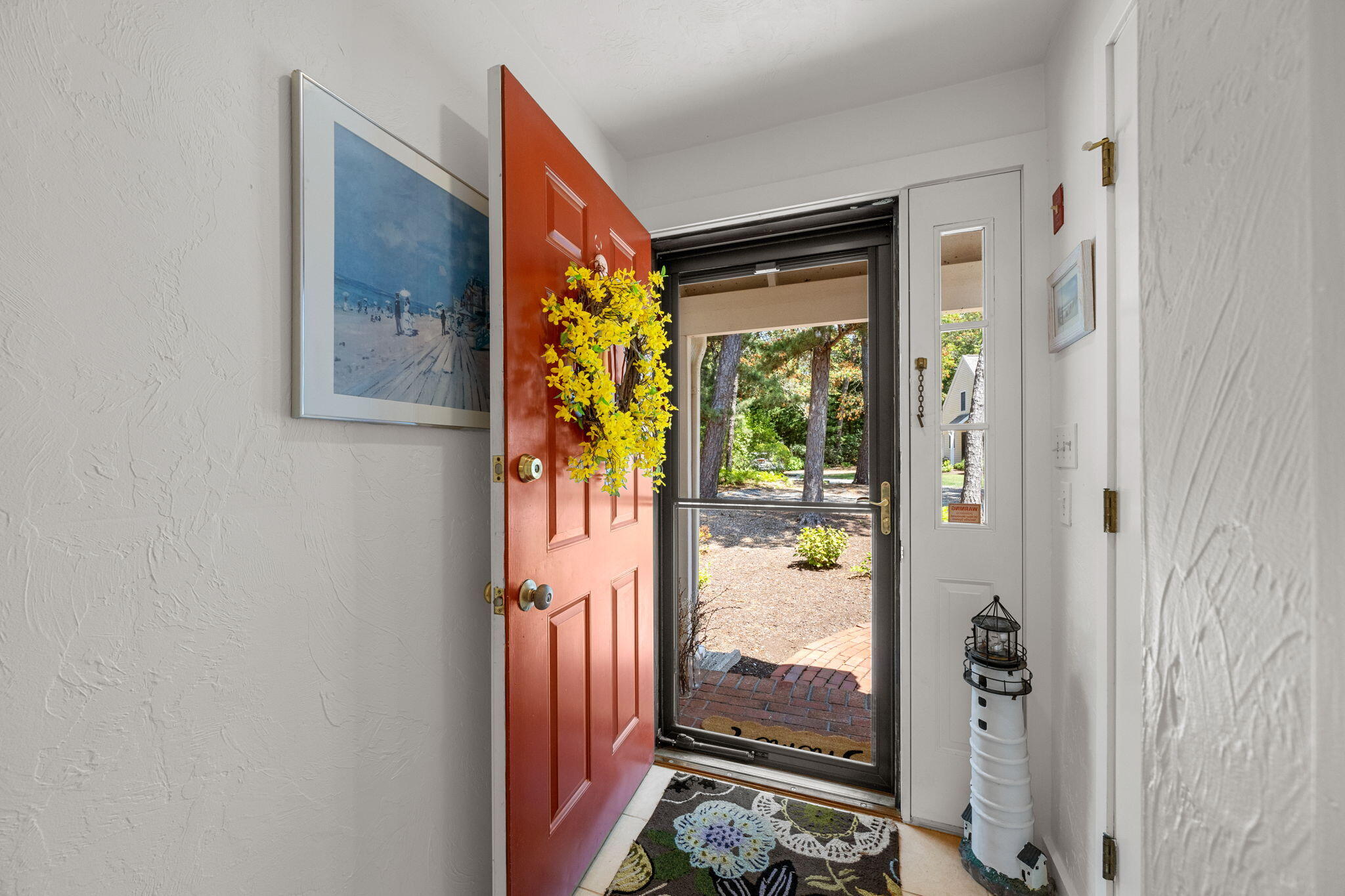 49 Shellback Way, Unit G Mashpee, MA 02649 - Photo 6 of 48 a view of a hallway