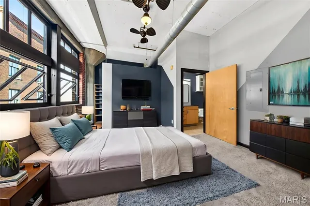 $190,000 | 1619 Washington Avenue, Unit 803, St. Louis, MO 63103