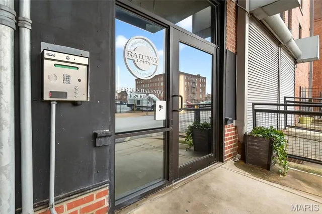 $190,000 | 1619 Washington Avenue, Unit 803, St. Louis, MO 63103