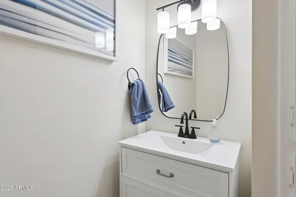 $439,500 | 2818 East Clarendon Avenue, Phoenix, AZ 85016