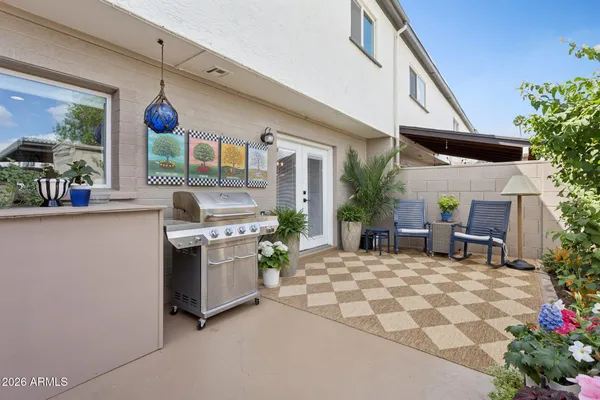 $439,500 | 2818 East Clarendon Avenue, Phoenix, AZ 85016