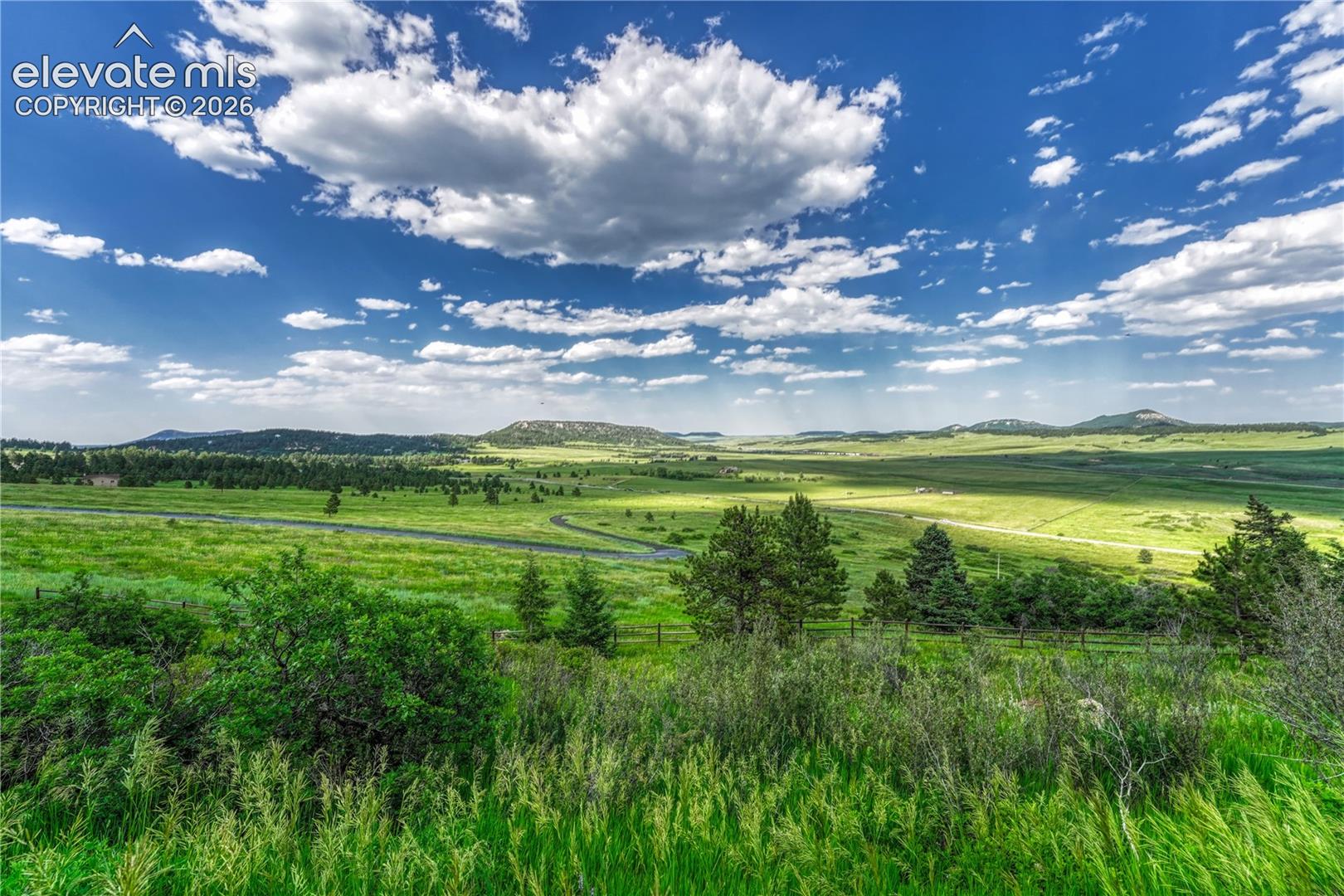 15533 South Perry Park Road Larkspur, CO 80118 - Photo 5 of 50 Gallery Image 5