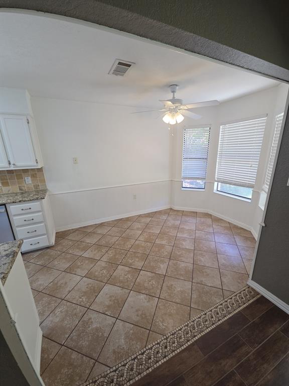 703 Aspen Incline Drive Hewitt, TX 76643 - Photo 8 of 35