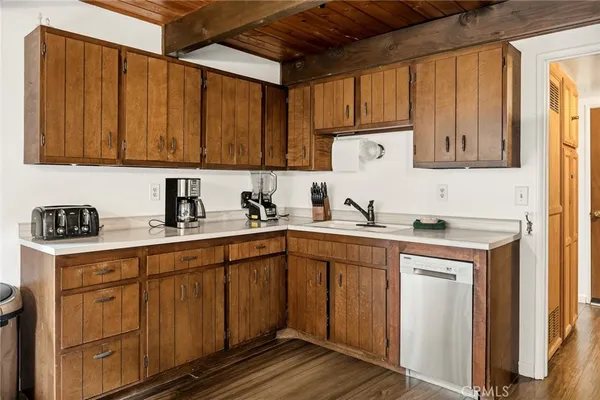 $520,000 | 404 West Mojave Boulevard, Big Bear City, CA 92314