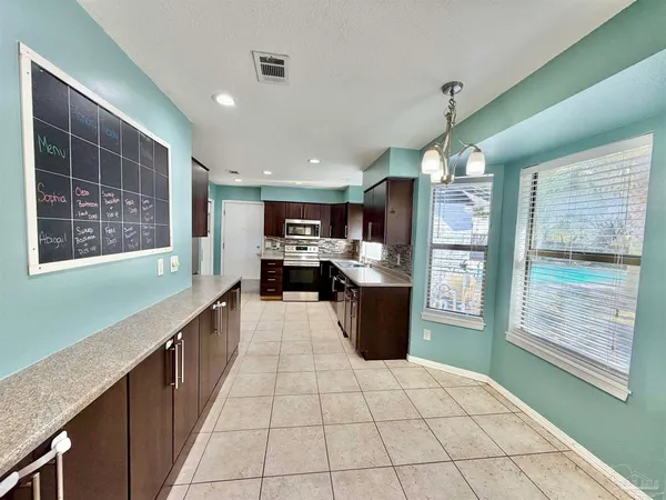 $460,000 | 1556 Oak Shore Drive, Gulf Breeze, FL 32563