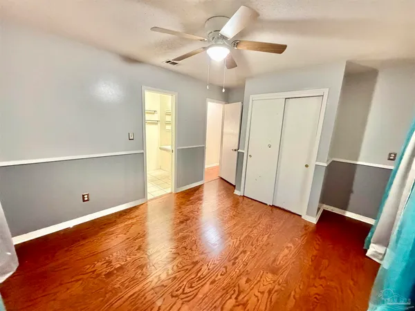 $460,000 | 1556 Oak Shore Drive, Gulf Breeze, FL 32563