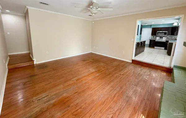 $460,000 | 1556 Oak Shore Drive, Gulf Breeze, FL 32563